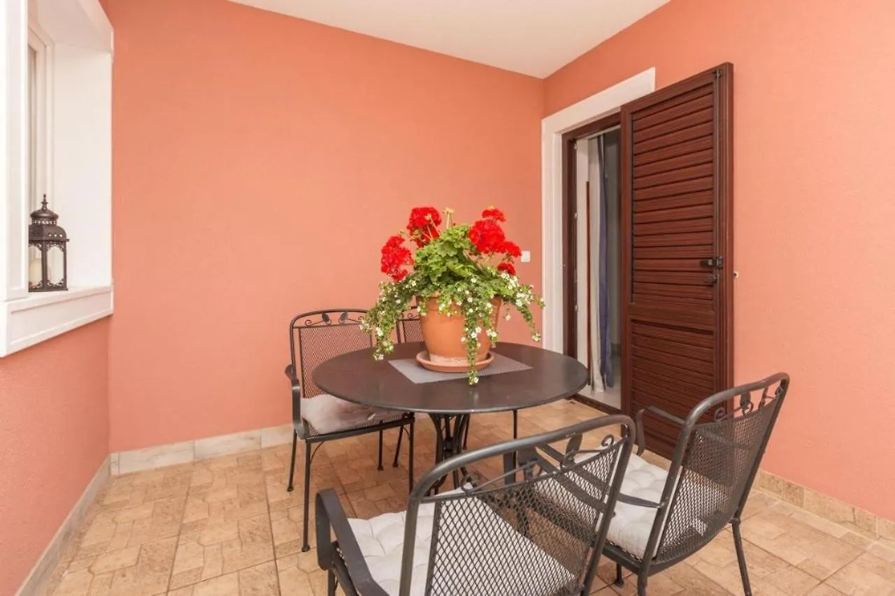 Apartamento Edi Funtana