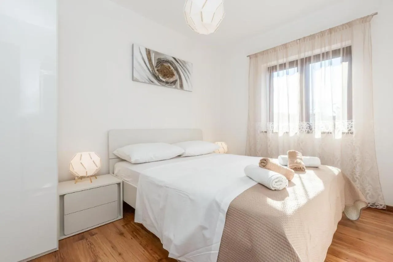 Apartamento Edi Funtana Croacia